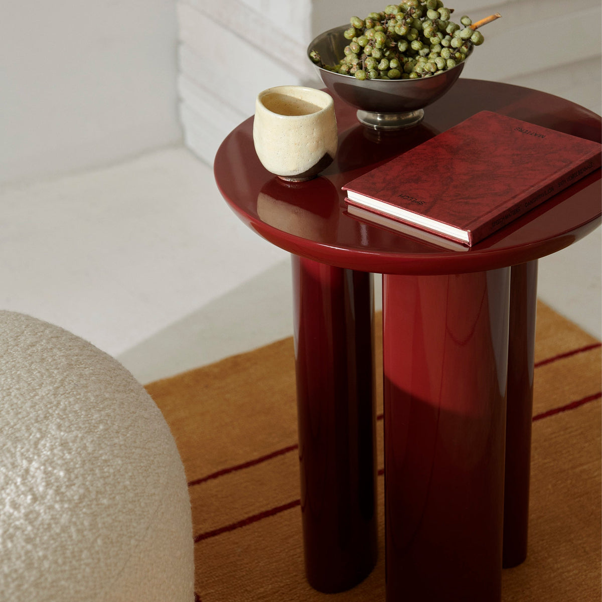 Associer le bordeaux : comment cette couleur tendance s'invite chez toi