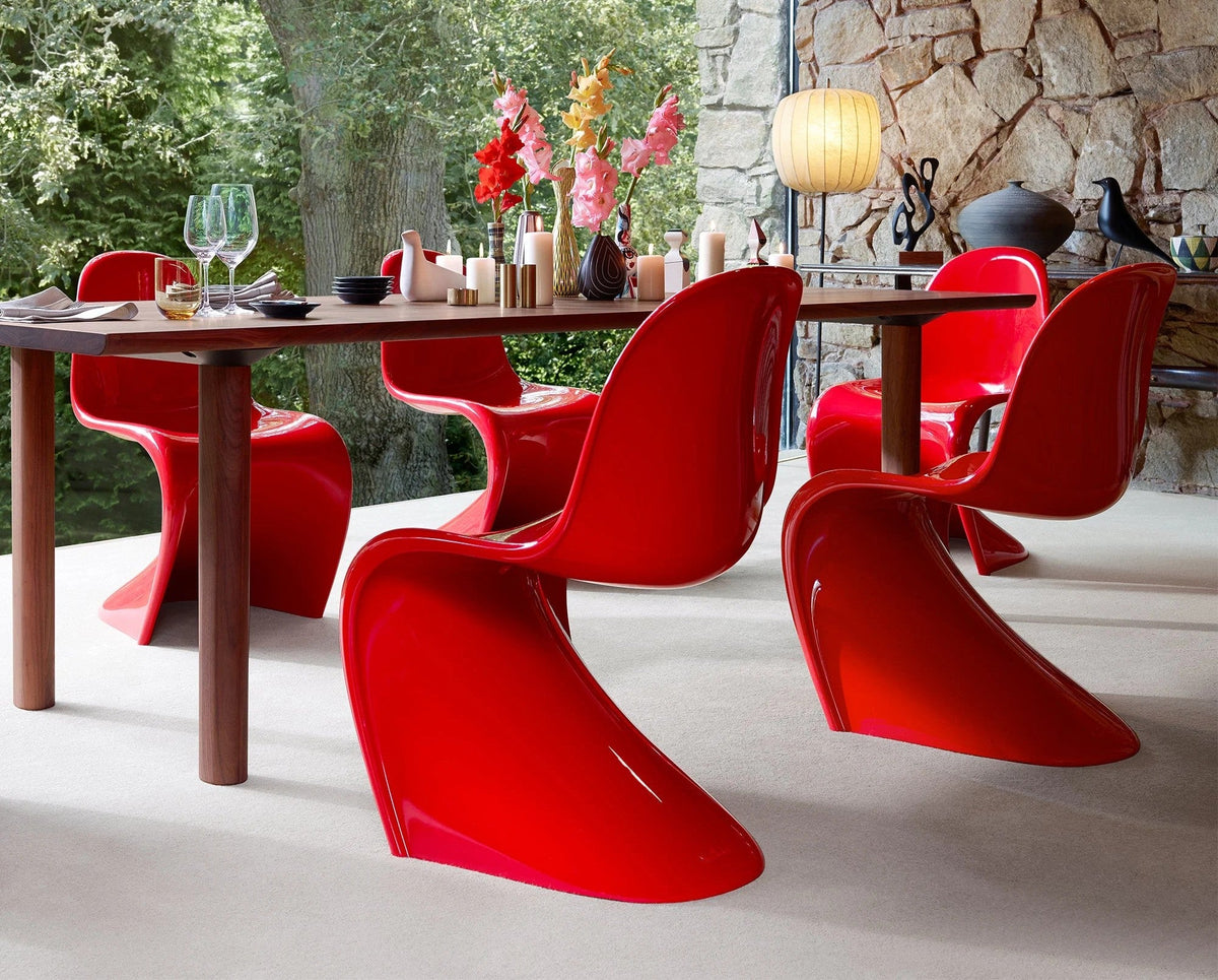 Chaise design intemporelle en PP