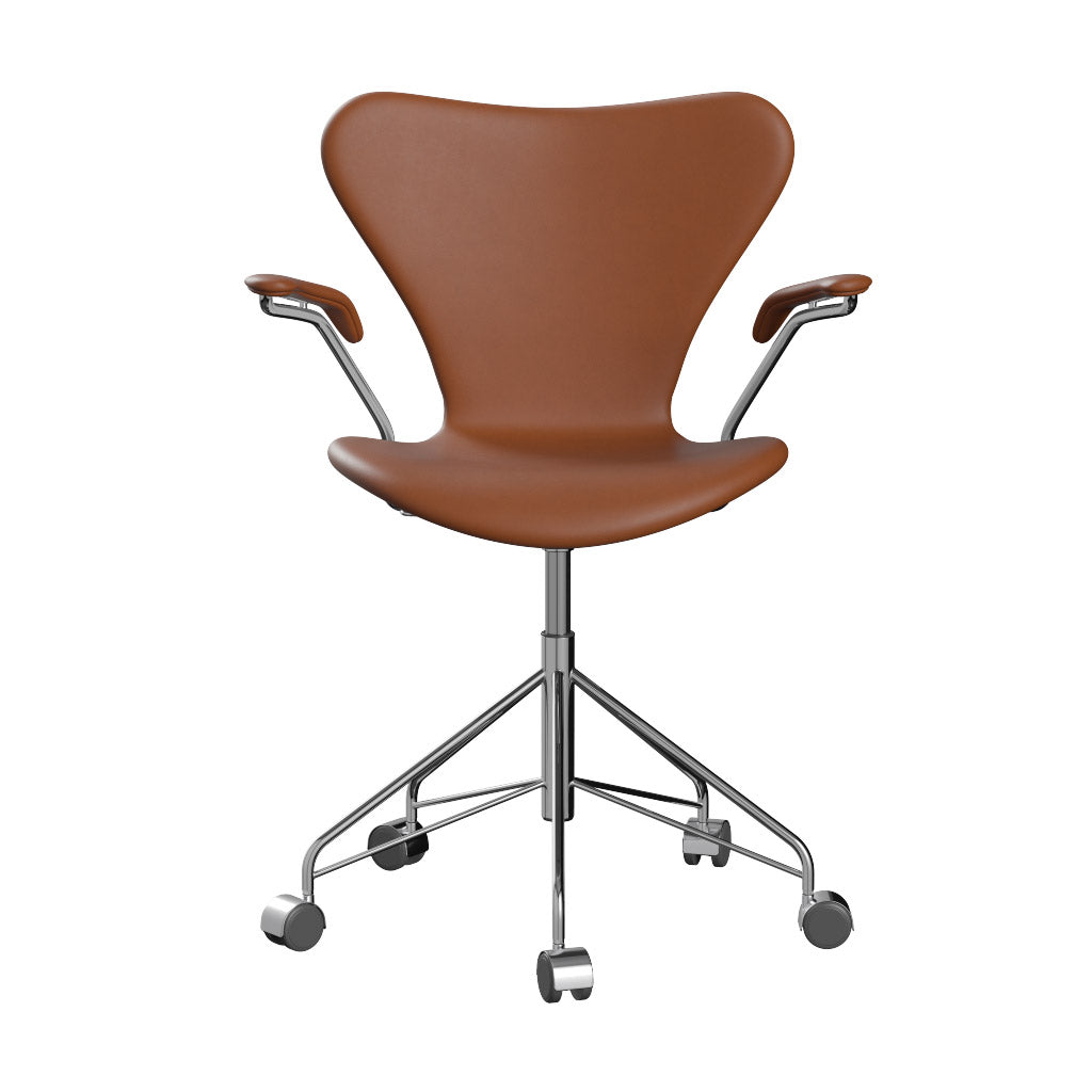 Fritz Hansen - Serie 7 Bürostuhl Leder | Walnut