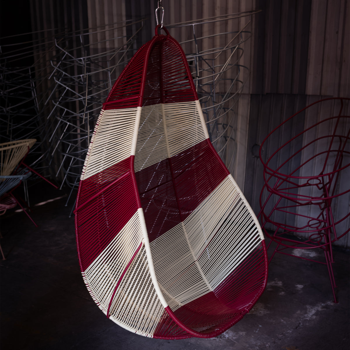 Acapulco Design - Colgante Hanging Chair | eggshell / burgunderrot