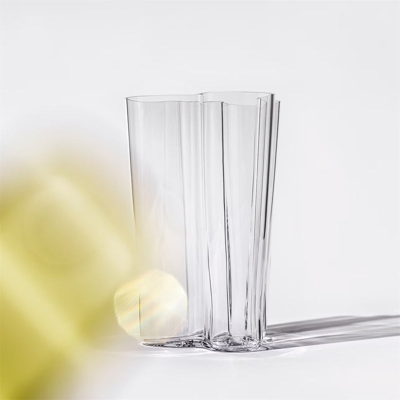 Iittala - Aalto Vase Finlandia | 251 mm / lachsrosa