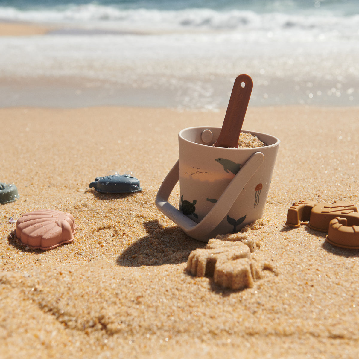 LIEWOOD - Gilma Strandset | Sea creature/sandy
