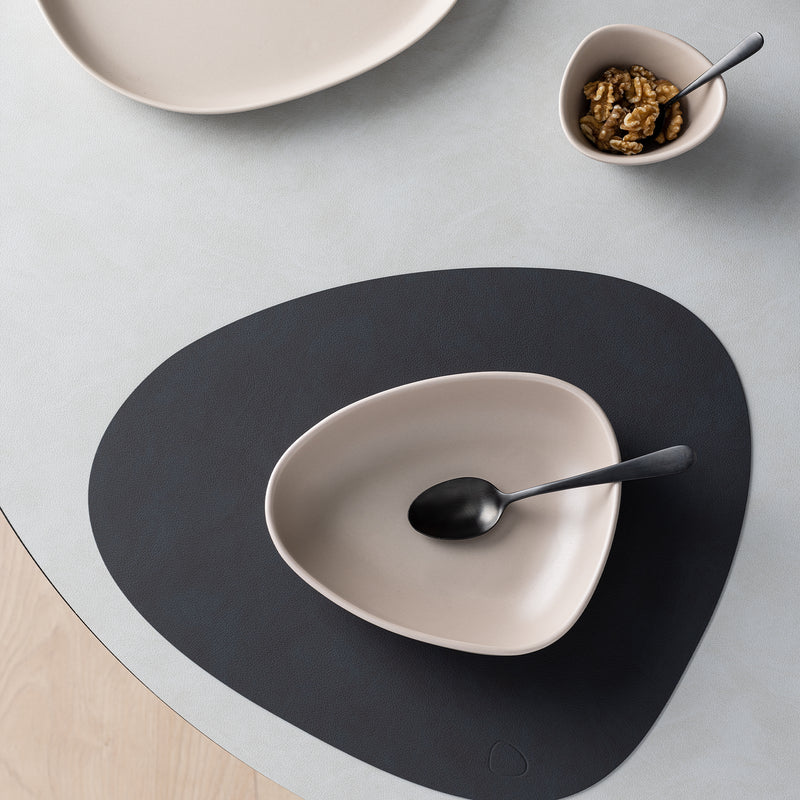 Lind DNA - Curve Stoneware Teller