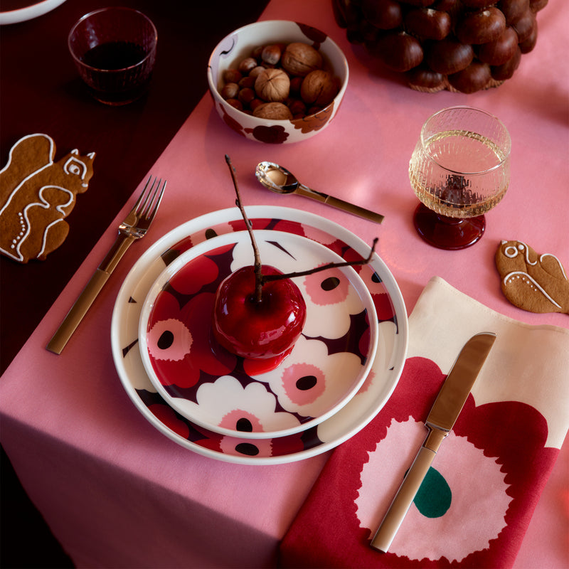 Marimekko - Oiva Unikko Teller Ø 25 cm | white, plum, cranberry, pink