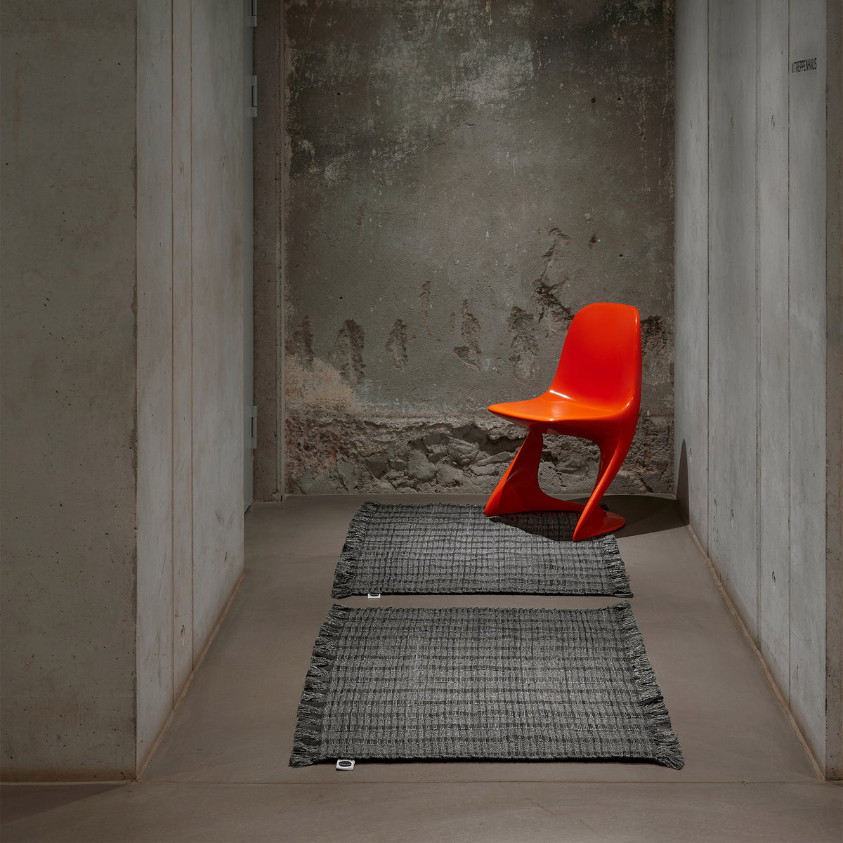 Nomad - Rubber Rug black | 120 x 80 cm