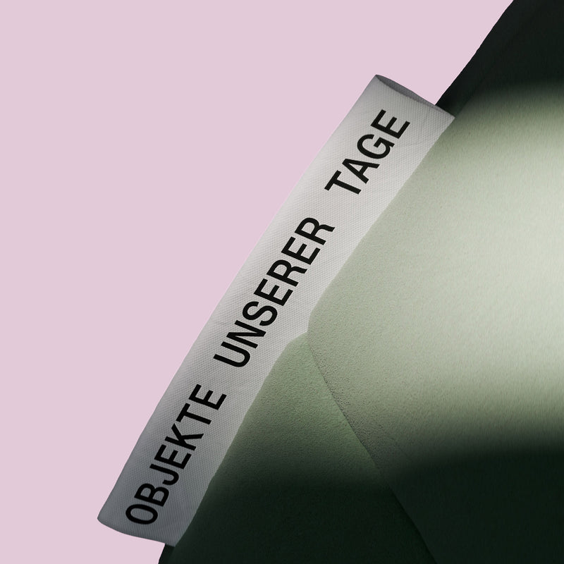 OUT Objekte unserer Tage - Henn Sofa 10