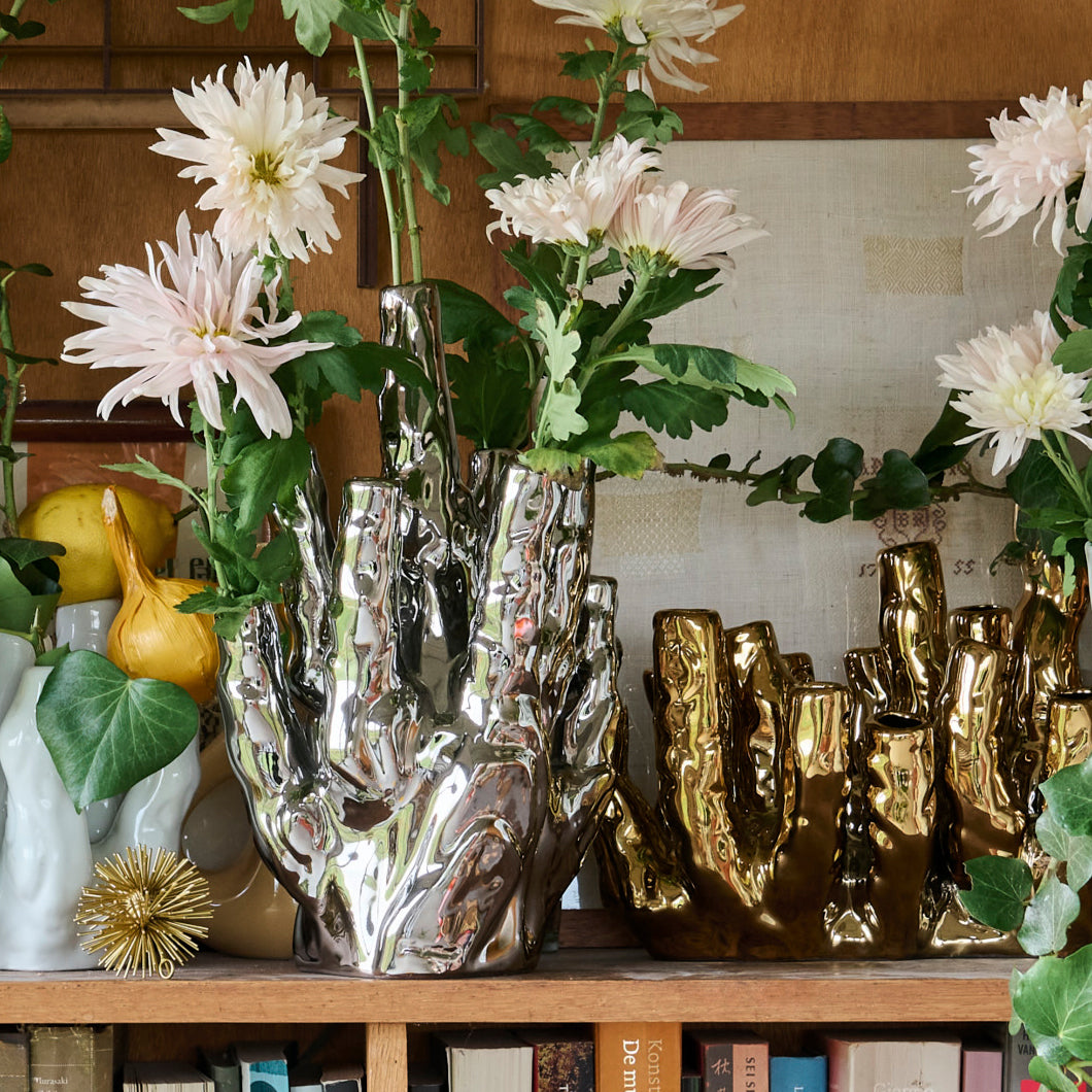 POLSPOTTEN - Coral Tulips Vase | 20 Tulips / silber