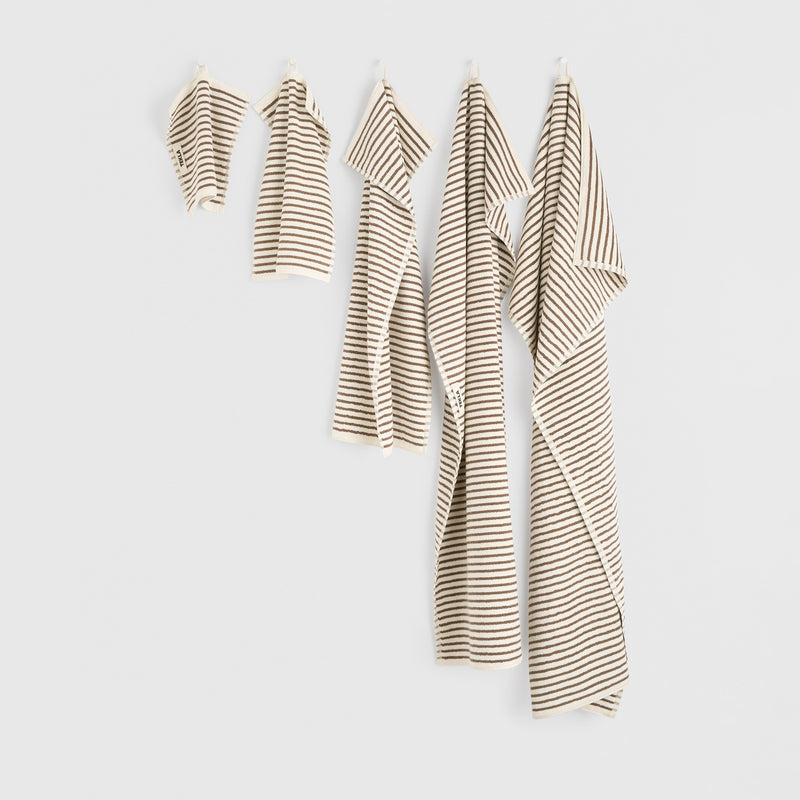 Tekla - Terry Handtuch | Badetuch (70 x 140 cm) / Kodiak Stripes, Gästehandtuch (30 x 50 cm) / Kodiak Stripes, Handtuch (50 x 90 cm) / Kodiak Stripes