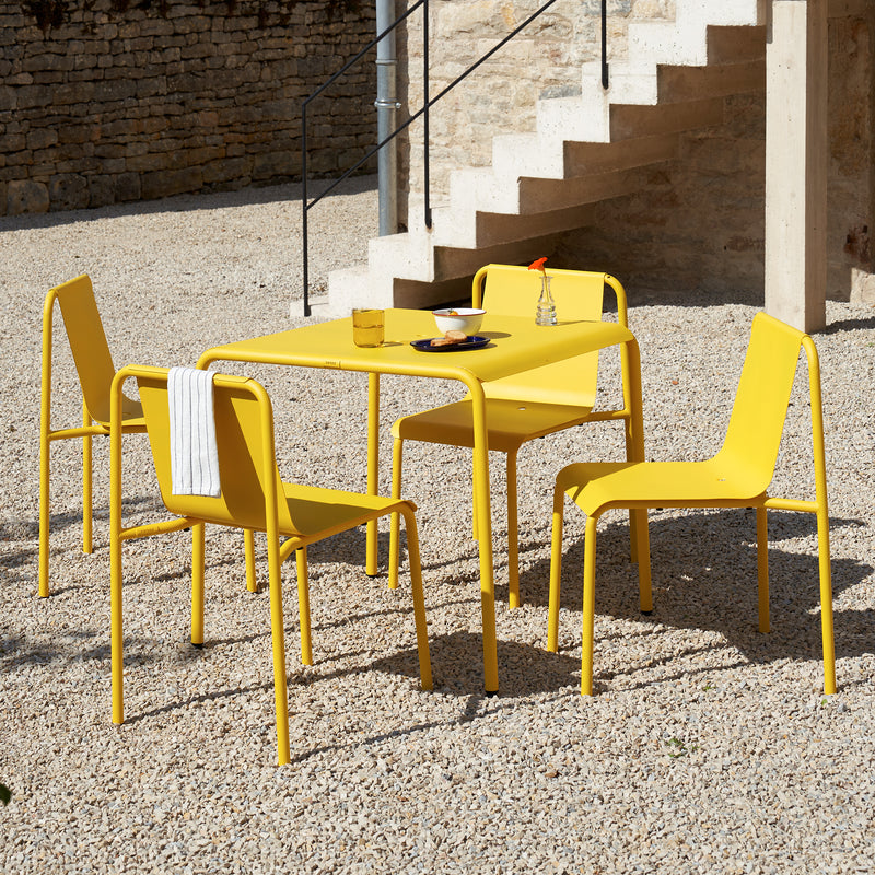 TipToe - Panorama Gartentisch | 90 x 90 cm / sonnengelb