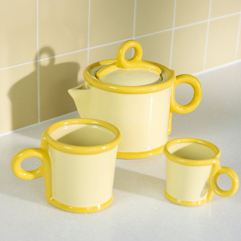 &amp;klevering - Loop Becher mit Henkel 300 ml