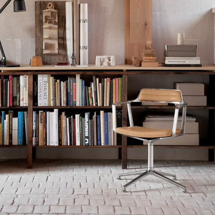 Fauteuil pivotant confortable à l’élégance classique